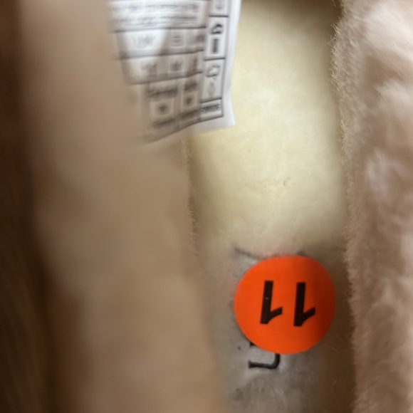 UGG Men CA805 V2 Ultra Mini boots - Picture 4 of 16